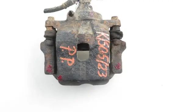 Toyota RAV 4 (XA20) Front brake caliper 