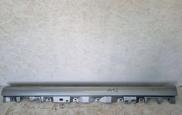 Mercedes-Benz E W214 Sill/side skirt trim a2146905401