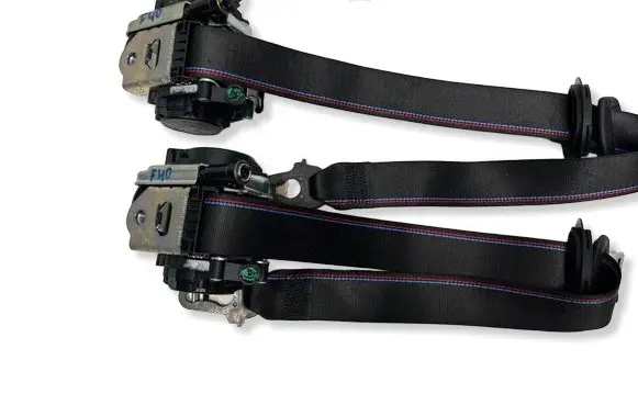 BMW 1 F40 Front seatbelt 