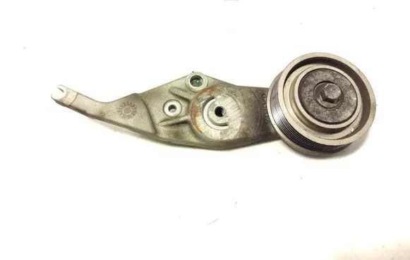 Volvo V60 Generator/alternator belt tensioner 31339091