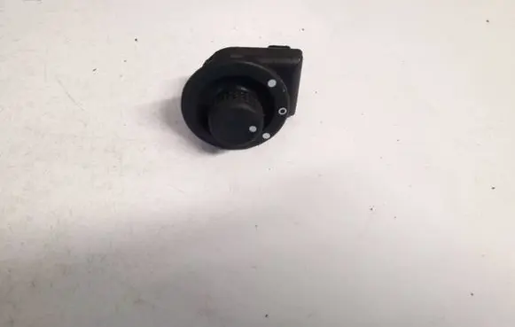 Dacia Sandero Wing mirror switch 255704649r