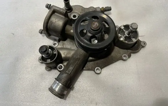 Dodge Challenger Water pump 68346916AA 68346916