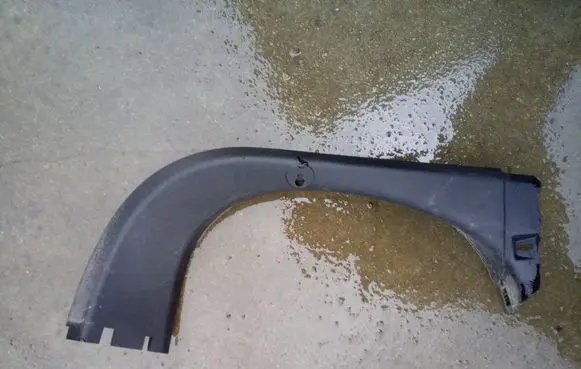 Ford B-MAX Tailgate trim AV11423A75