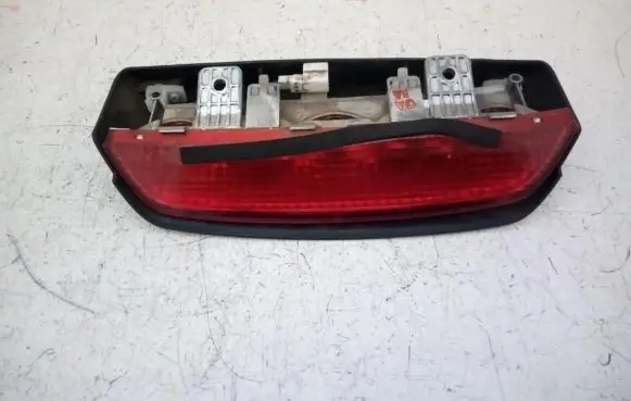 Hyundai i10 Third/center stoplight