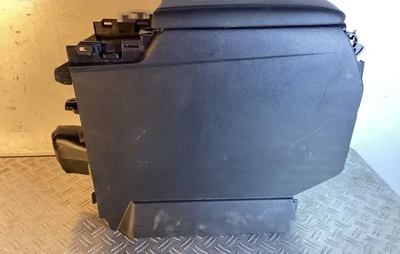 Lexus RX 450H Armrest 5891248150 5891148070