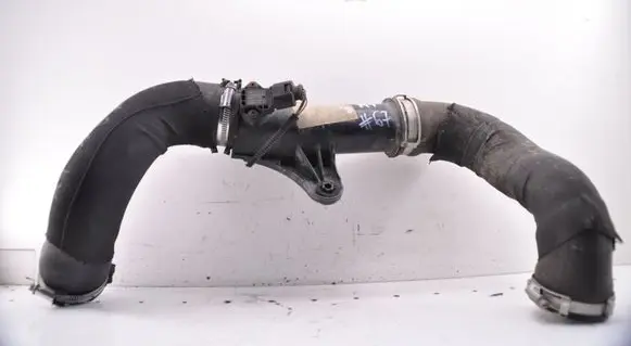 Intercooler hose/pipe