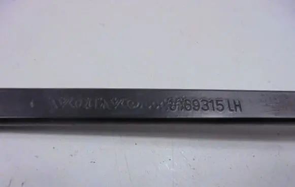 Volvo S70 V70 V70 XC Front wiper blade arm 9169315