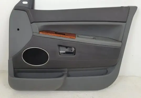 Jeep Grand Cherokee (WK) Front door card panel trim 18025433