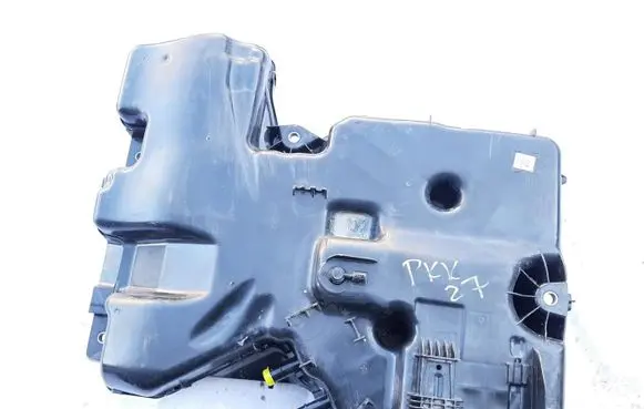Volkswagen Crafter AdBlue liquid reservoir 2N0131877T 2N0131877