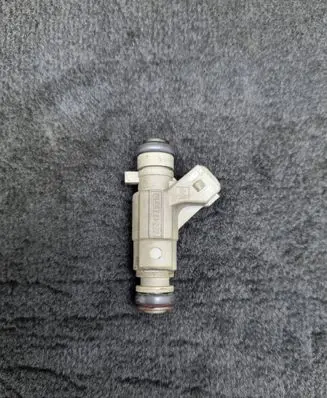 Audi A8 S8 D2 4D Fuel injector 077133551Q 0280155988