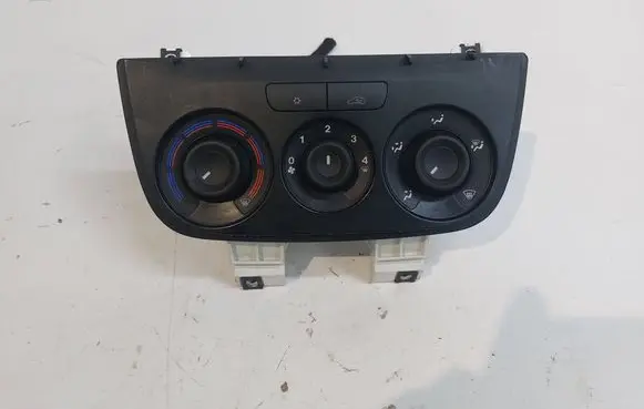 Opel Combo D Climate control unit 735498657 029616002909 5N4740100