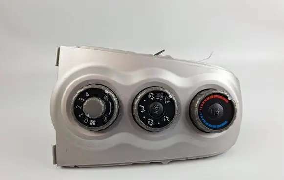 Toyota Yaris Climate control unit 554060D190