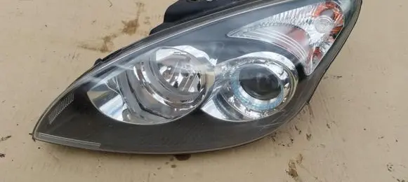 Hyundai i30 Headlight/headlamp 92101-2R000