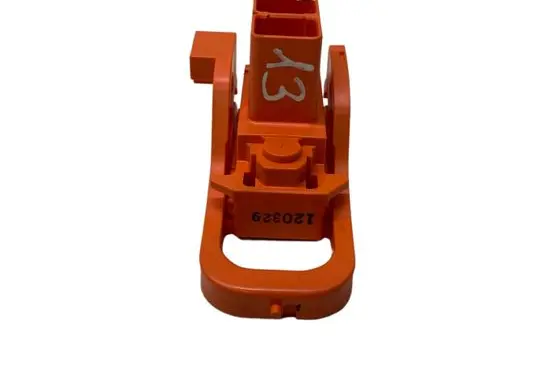 Volkswagen Jetta VI Battery relay fuse 8R0915639