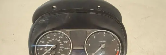 BMW X1 E84 Speedometer (instrument cluster) 9187345 403218000 450276220