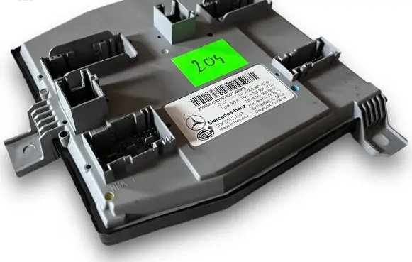 Mercedes-Benz C W205 Central body control module S204 A2059007539