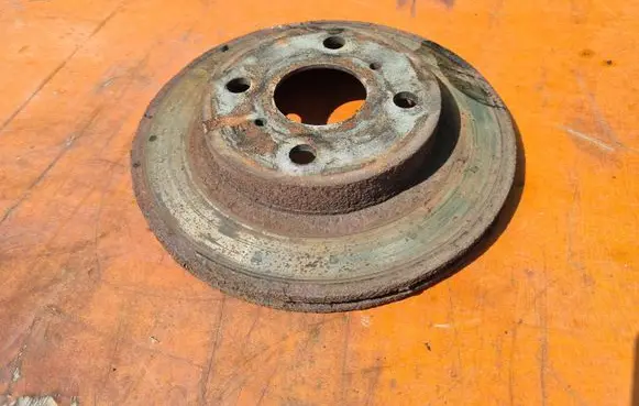 Toyota Yaris Front brake disc 4351252050