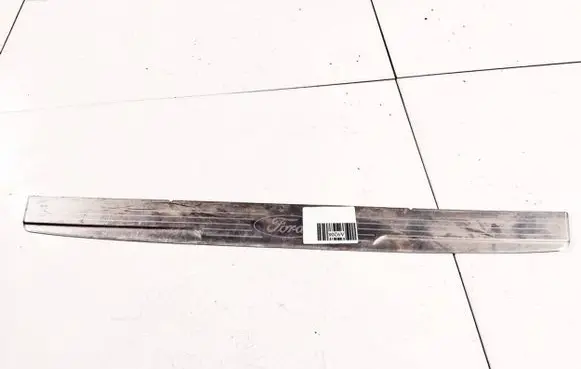 Ford Mondeo Mk III Front sill trim cover