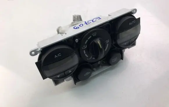 Nissan Primera Interior fan control switch 