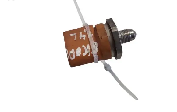 Volkswagen Golf VII Fuel pressure sensor 0261545051 06J906051D