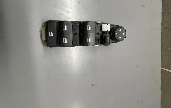 BMW 5 F10 F11 Electric window control switch 9241957