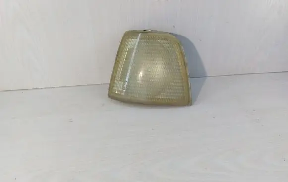 Audi 80 90 S2 B4 Front indicator light