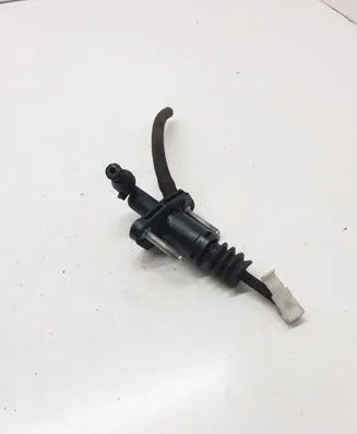 Opel Vectra C Clutch master cylinder 24412669