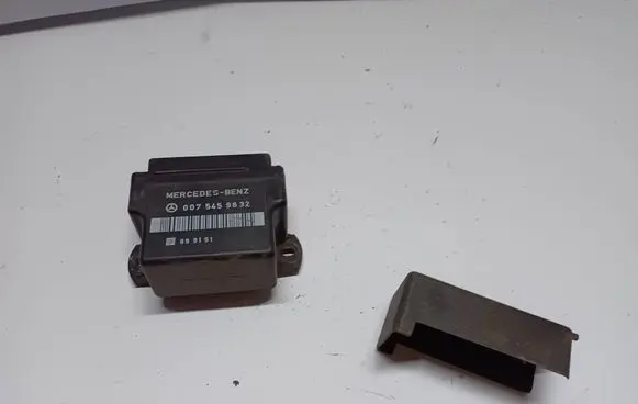 Mercedes-Benz Sprinter W901 W902 W903 W904 Glow plug pre-heat relay 0075459832