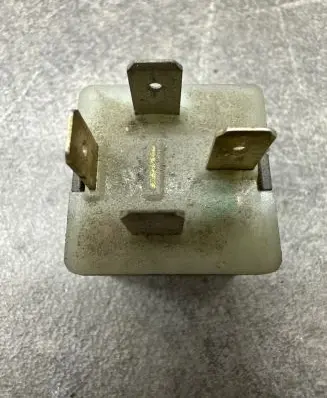 Audi A4 S4 B5 8D Other relay 431951253H PA66GF30