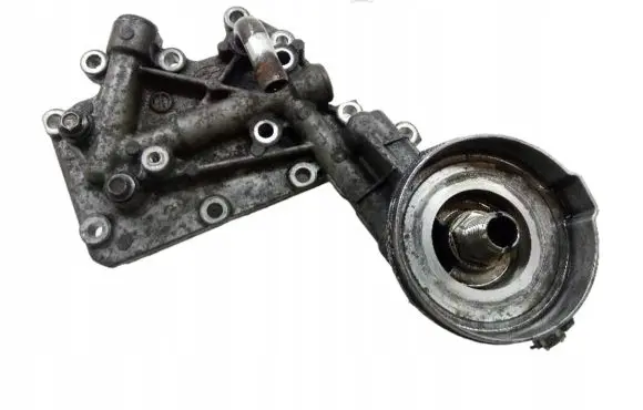 Subaru Outback Oil filter mounting bracket