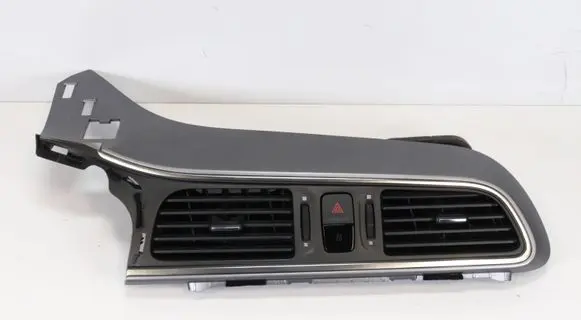 Renault Kadjar Dash center air vent grill