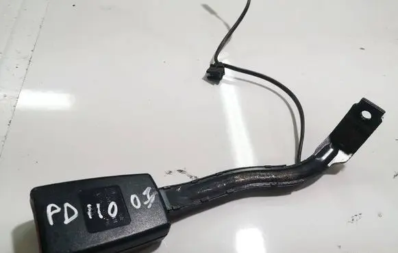 Renault Modus Front seatbelt buckle 