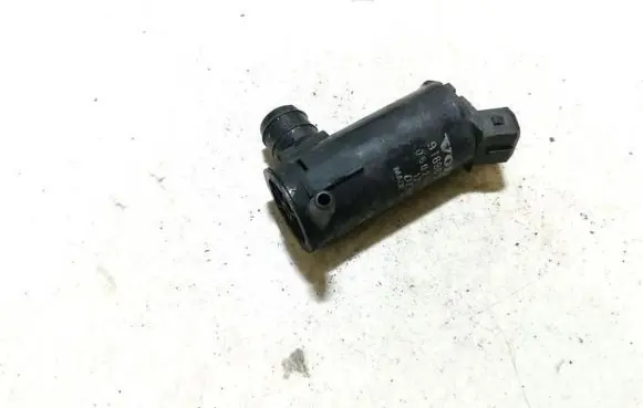 Volvo C70 Windscreen/windshield washer pump 9169611 060210-3950