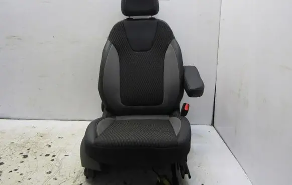Opel Crossland X Front passenger seat 1111