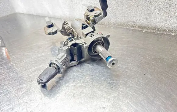 Opel Corsa D Steering wheel axle 56155D 040071181