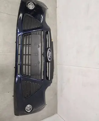 Ford Focus Front bumper BM5117757A