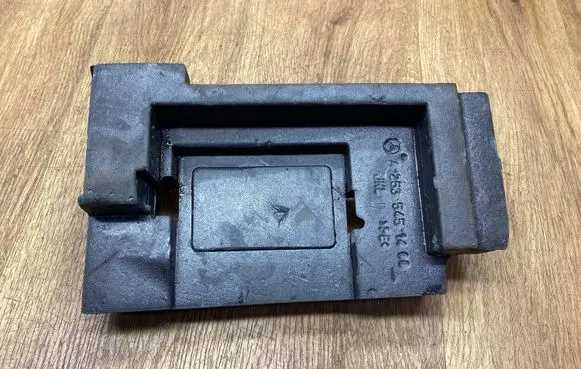 Mercedes-Benz GLC X253 C253 Other engine bay part A2535451400