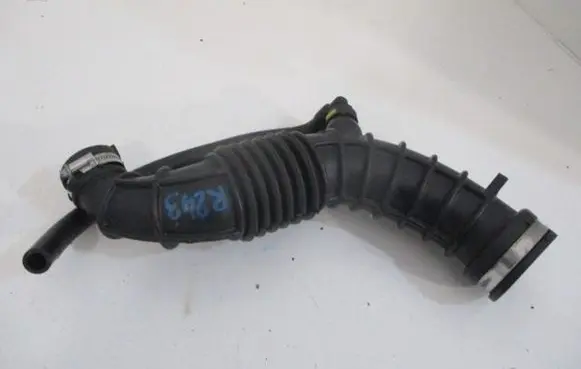 Renault Megane III Air intake hose/pipe 8200750731
