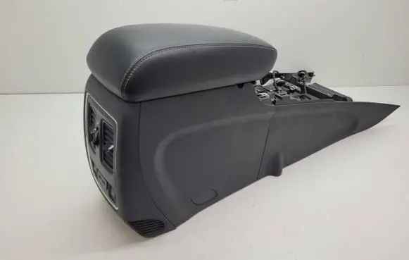 Jeep Grand Cherokee (WK) Center console