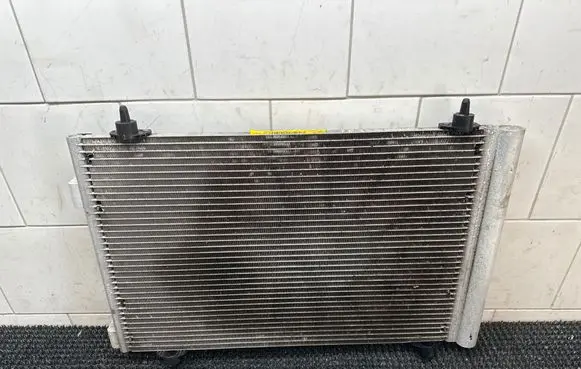 A/C cooling radiator (condenser)