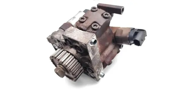 Land Rover Discovery 3 - LR3 Fuel injection high pressure pump 4S7Q9B395AJ A2C20003757
