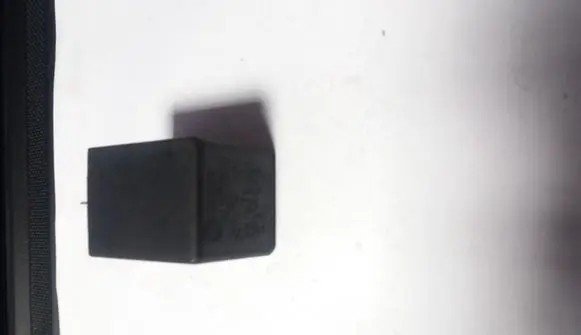 Volkswagen PASSAT B5 Other relay 445955529A