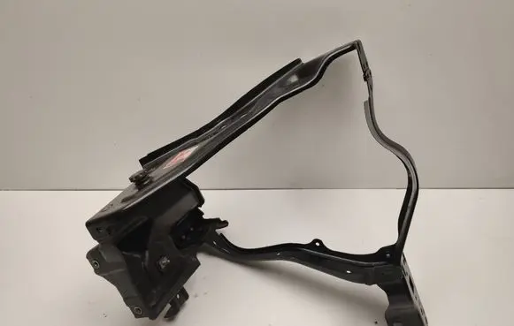 Mercedes-Benz CLS C218 X218 Headlight/headlamp mounting bracket A2186200500
