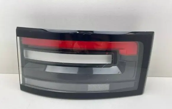 Land Rover Discovery 5 Rear/tail lights HY3213193AD
