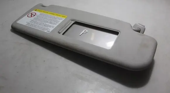 Sun visor clip/hook/bracket