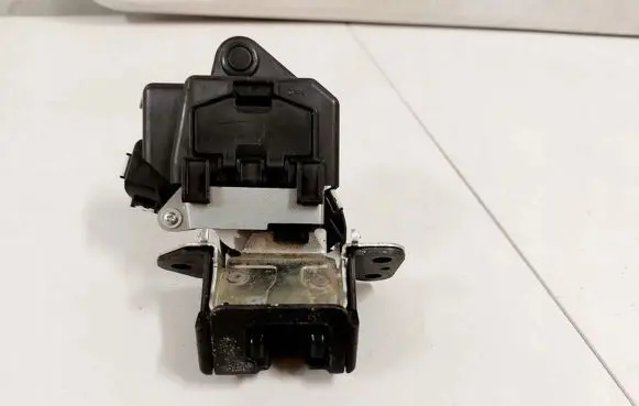 Mazda CX-5 Tailgate/trunk/boot lock/catch/latch