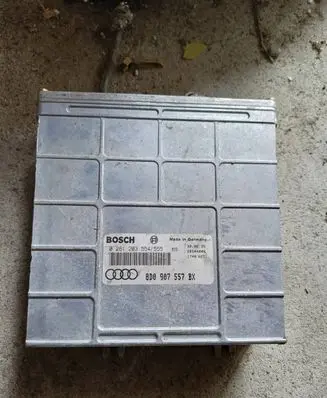 Audi A4 S4 B5 8D Engine control unit/module 0261203554 8D0907557BX