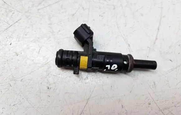 Fuel injector