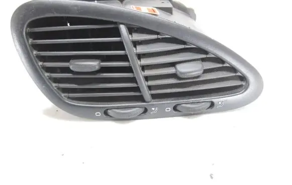 Volkswagen Sharan Dash center air vent grill 7M1819728E R66ZA