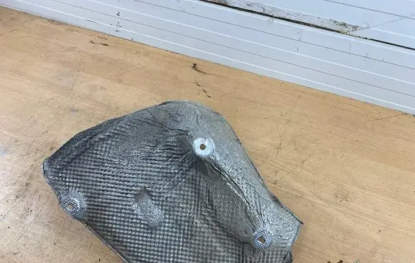 BMW 6 F06 Gran coupe Heat shield in engine bay 7232431